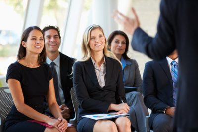 Les gestes et postures pour bien parler en public