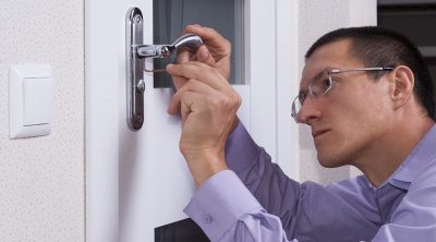 pene-porte-coince