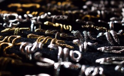 bijoux en métaux précieux