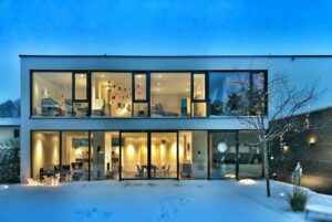 photo de paysage d'une maison à deux étages